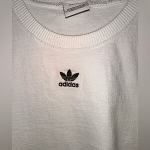 UNISEX ADIDAS TEE
👕 👚 👕 👚